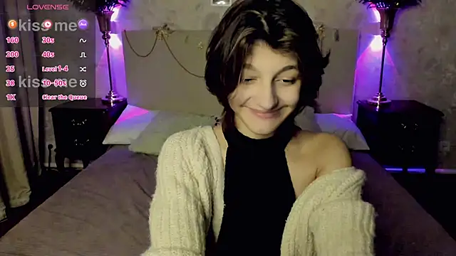 A Skyy online show from January 10, 8:43 pm