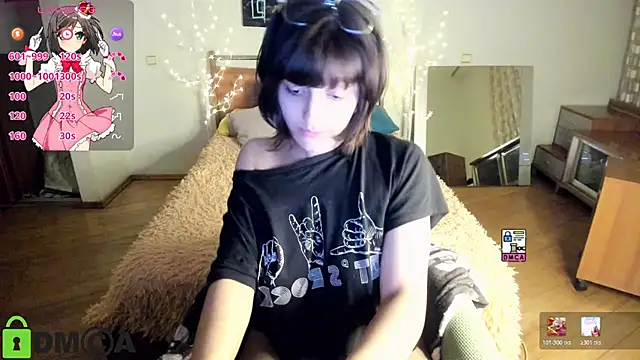 A Skyy online show from April 10, 7:18 pm