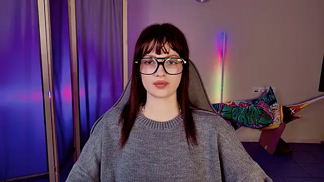 KiraVair online show from April 10, 10:31 am