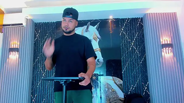 Snapshot of handsome_boys22 chatting on November 3, 12:17 pm handsome boys22 online show from November 3, 12:17 pm