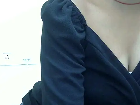 Snapshot of alexaroliluv chatting on October 25, 5:37 am alexaroliluv online show from October 25, 5:37 am