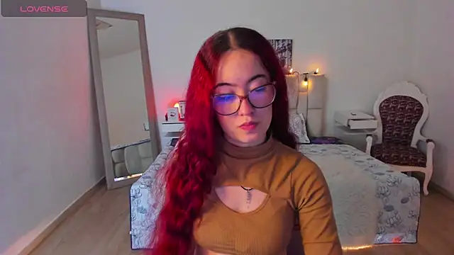 Snapshot of Amaraa_couper1 chatting on November 15, 3:15 am Amaraa couper1 online show from November 15, 3:15 am