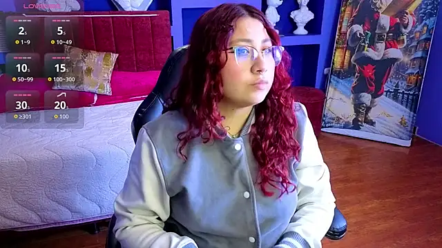 littlee red online show from November 19, 12:27 pm