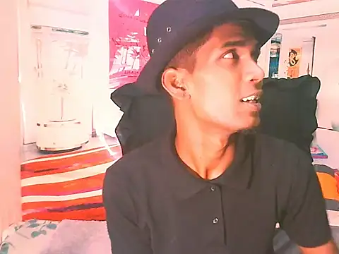 IndianThuggin online show from November 28, 5:04 pm