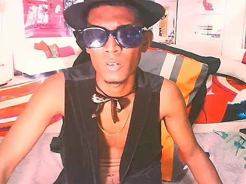 IndianThuggin online show from November 29, 9:07 pm