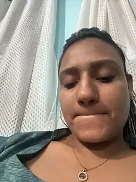 Snapshot of heenashai chatting on November 10, 5:12 pm heenashai online show from November 10, 5:12 pm