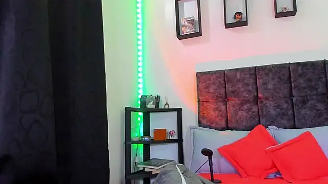 Theo Noxxx online show from October 27, 6:45 pm