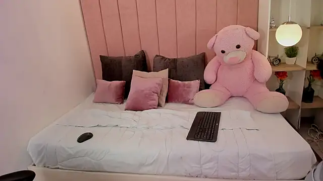 Snapshot of dulce_morbida chatting on November 19, 10:10 pm dulce morbida online show from November 19, 10:10 pm