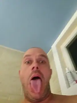 Snapshot of Sexecochon chatting on December 1, 1:21 am Sexecochon online show from December 1, 1:21 am