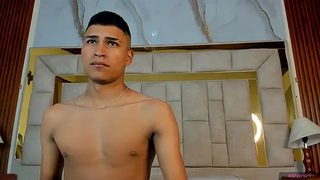 Emiliano Reyes online show from November 14, 2:54 am