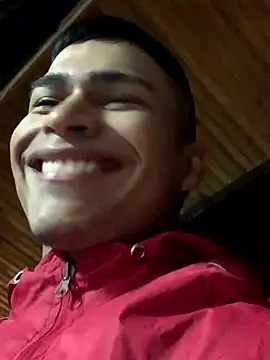 Emiliano Reyes online show from December 22, 2:30 am