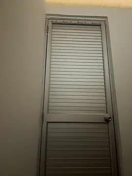 valeriahornier online show from March 19, 2:37 am