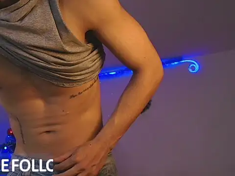 rosse  one online show from November 8, 2:12 am