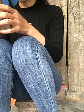 Kylie beem online show from March 14, 6:52 am