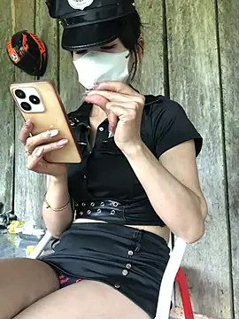 Kylie beem online show from March 25, 6:41 am