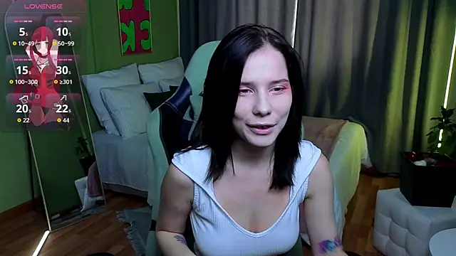 Snapshot of Mell_Hyees chatting on October 25, 11:40 am Mell Hyees online show from October 25, 11:40 am