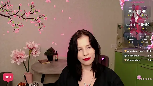 Snapshot of Mell_Hyees chatting on November 14, 4:06 pm Mell Hyees online show from November 14, 4:06 pm