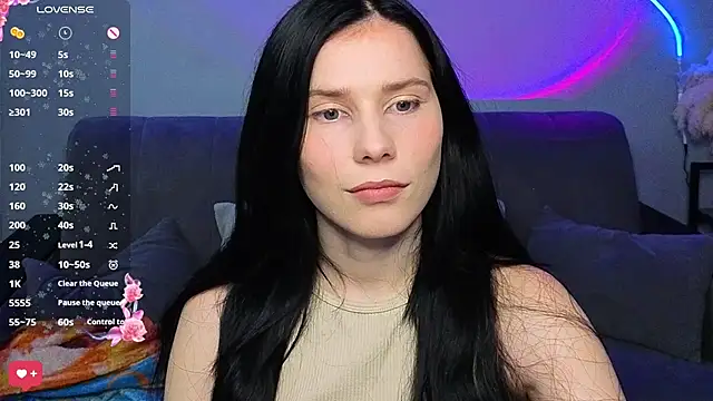 Snapshot of Mell_Hyees chatting on December 4, 6:16 pm Mell Hyees online show from December 4, 6:16 pm