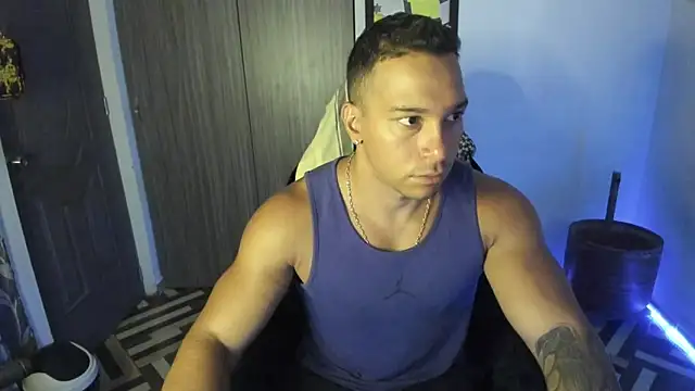 Snapshot of FreszX chatting on November 4, 1:32 pm FreszX online show from November 4, 1:32 pm