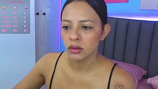 Snapshot of Aria_Russo chatting on November 26, 2:51 pm Aria Russo online show from November 26, 2:51 pm