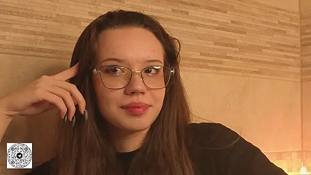 FabiolaCowing online show from October 29, 6:09 pm