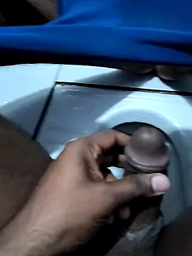 Snapshot of 67yoki chatting on November 6, 10:32 pm 67yoki online show from November 6, 10:32 pm