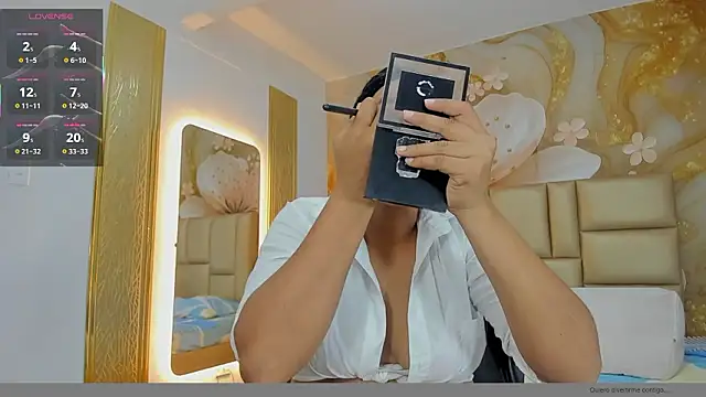 NahomiWalker  online show from March 4, 8:26 pm