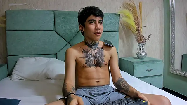 SantiOlsen online show from November 16, 12:33 pm