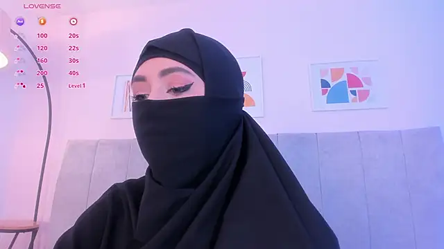 fatiima  online show from June 2, 7:05 pm