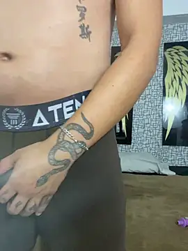 Snapshot of Demon_foxes chatting on November 11, 7:36 pm Demon foxes online show from November 11, 7:36 pm