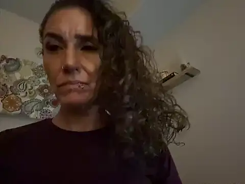 PetitemarieeThaReal online show from October 19, 8:15 am