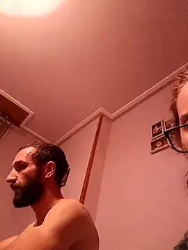 Snapshot of dieguito4646 chatting on November 3, 11:59 pm dieguito4646 online show from November 3, 11:59 pm