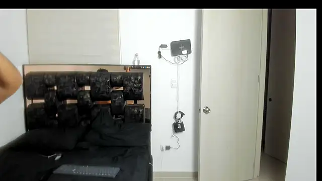 bicthxhard online show from October 30, 4:25 am