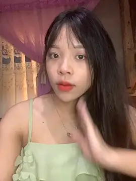 Snapshot of Duck_dona chatting on October 27, 9:35 am Duck dona online show from October 27, 9:35 am