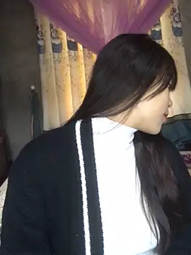 Snapshot of Duck_dona chatting on December 4, 4:11 am Duck dona online show from December 4, 4:11 am