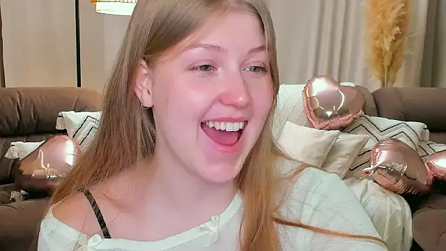 Stella Light online show from February 20, 6:19 pm