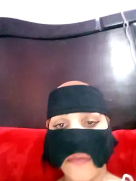 SandyAmr online show from February 16, 7:26 am