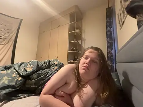 Scarletcum22 online show from February 10, 7:23 am