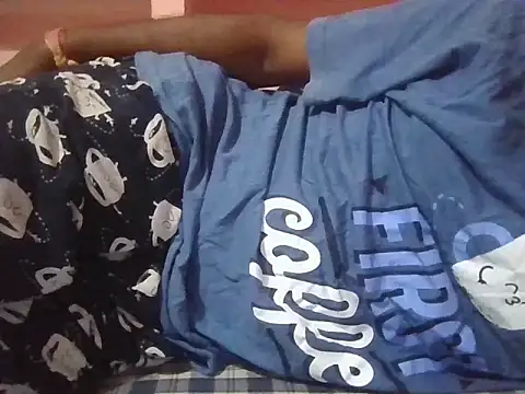 Snapshot of Indianteluguindian chatting on November 15, 6:26 pm Indianteluguindian online show from November 15, 6:26 pm