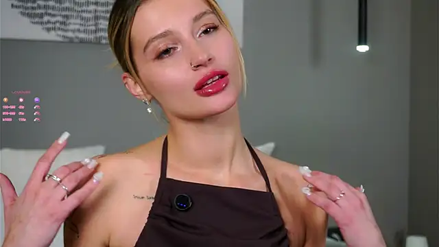 Snapshot of buvei chatting on November 3, 1:12 pm buvei online show from November 3, 1:12 pm