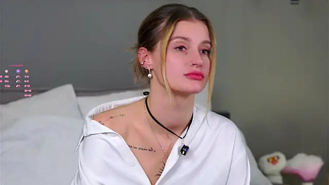 Snapshot of buvei chatting on December 3, 1:09 pm buvei online show from December 3, 1:09 pm