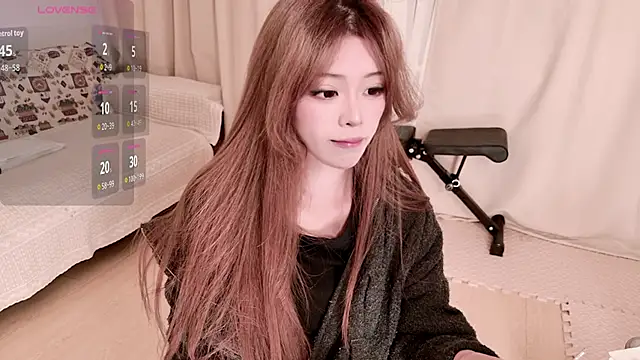 Abiutmm online show from April 2, 2:04 pm