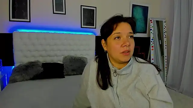 JulietteHarley online show from October 20, 2:17 pm