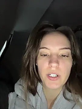 Snapshot of AngieFae_ chatting on December 1, 9:42 pm AngieFae online show from December 1, 9:42 pm