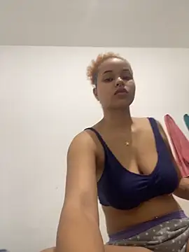 Snapshot of guinness_cp chatting on November 13, 10:19 pm guinness cp online show from November 13, 10:19 pm