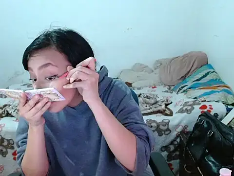 fresita streamer online show from October 31, 5:08 am