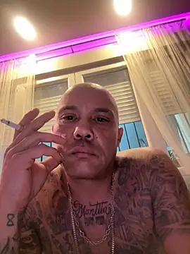 Snapshot of gitanoMad chatting on November 19, 11:49 pm gitanoMad online show from November 19, 11:49 pm