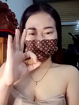 Snapshot of Family-Lovee chatting on November 22, 9:03 pm Family-Lovee online show from November 22, 9:03 pm