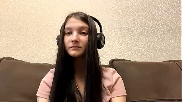auroracus online show from October 24, 7:49 am