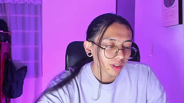  Astrea  online show from April 9, 1:05 am